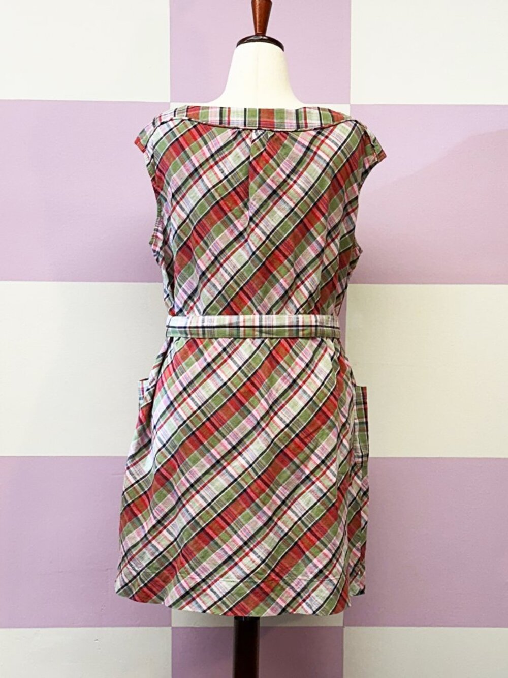 LANDS' END sleeveless vintage style plaid dress tie waist, patch pockets, cotton - Picture 4 of 6